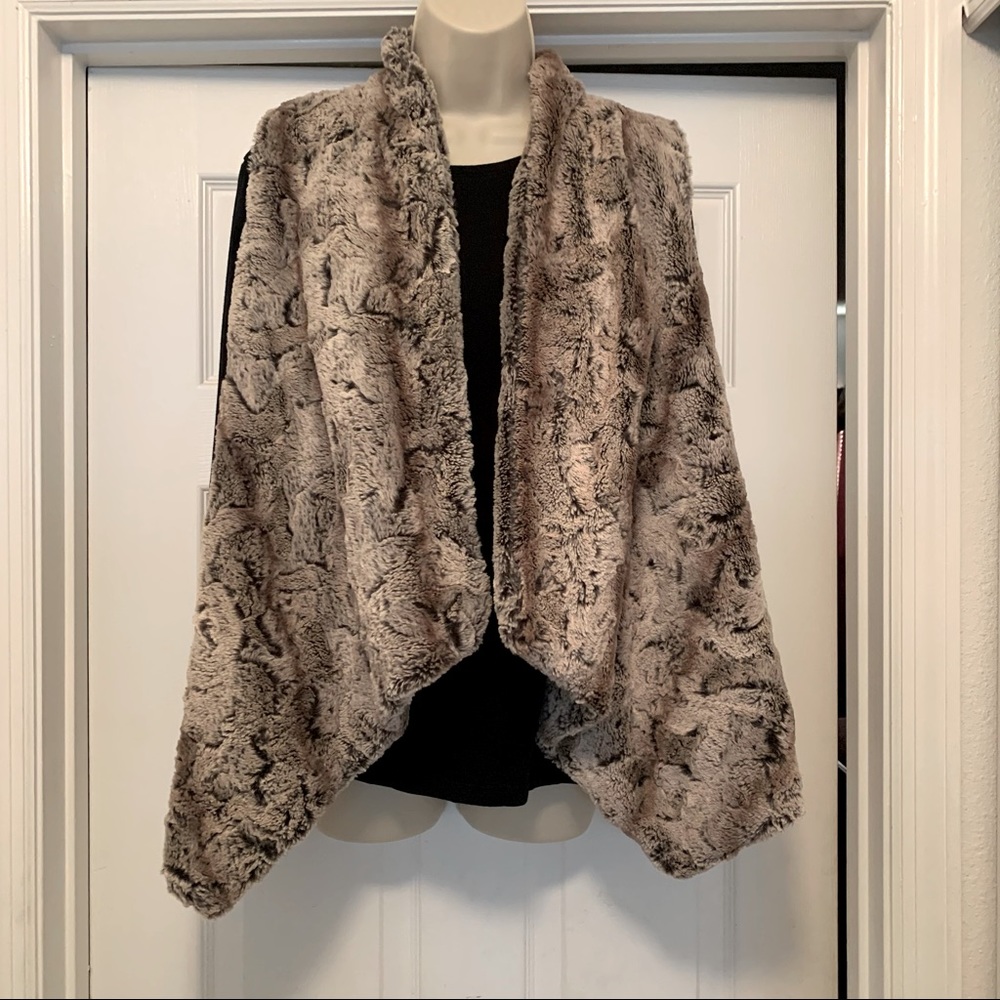 🚩Limited Faux Fur Vest🚩 FINAL PRICE